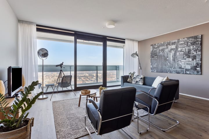 Foto 6 van Anna van Buerenplein 272