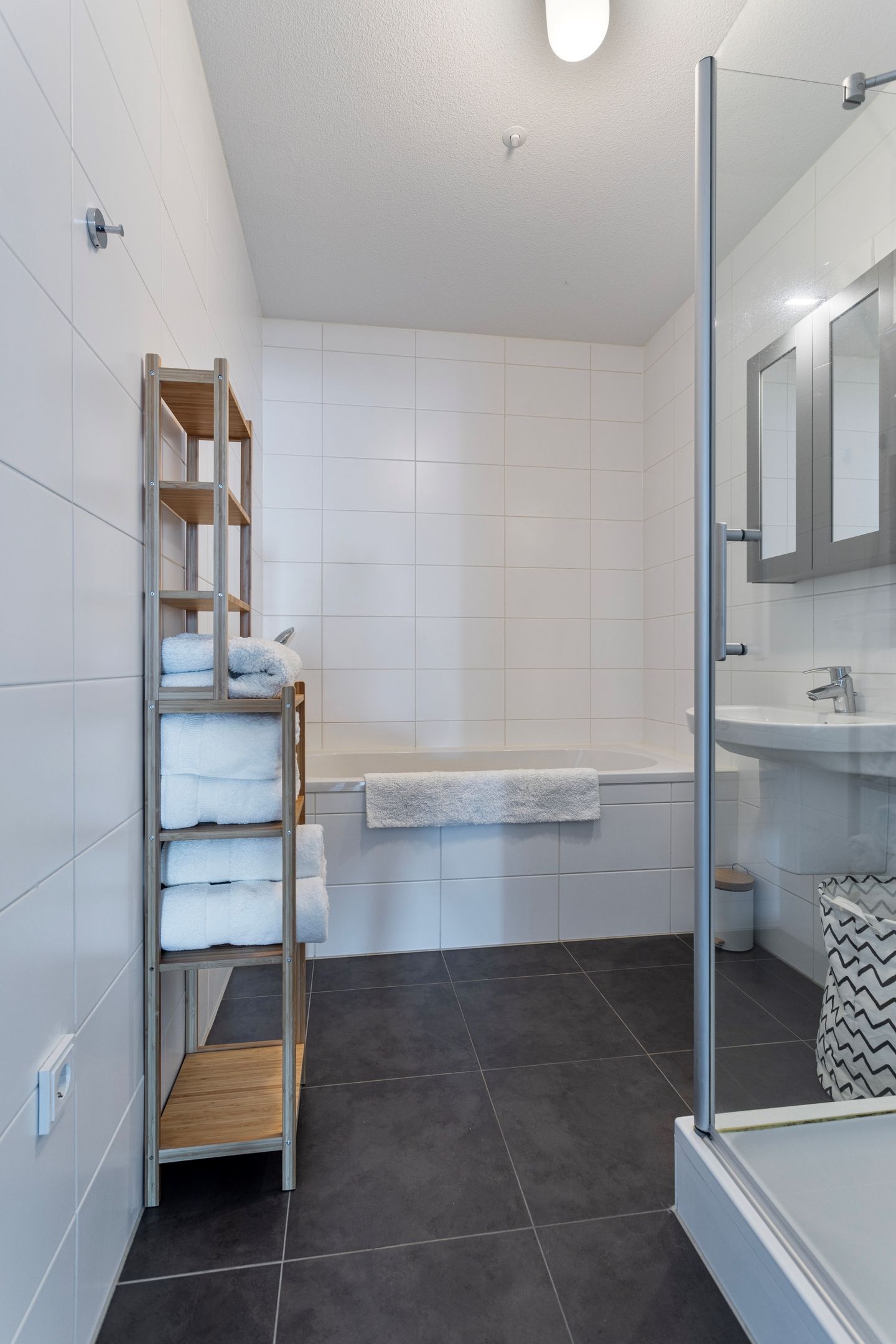 Foto 14 van Anna van Buerenplein 272