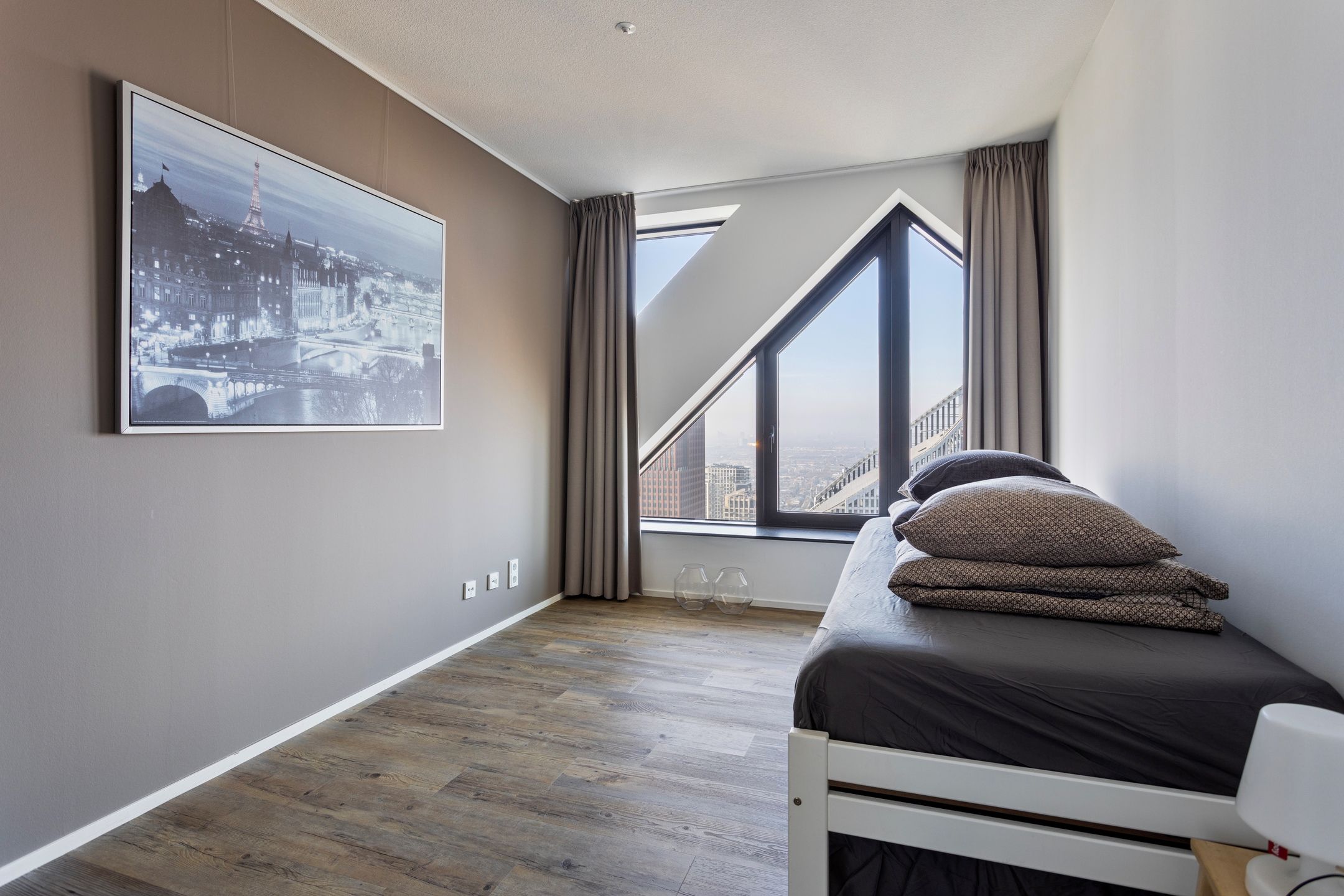 Foto 18 van Anna van Buerenplein 272