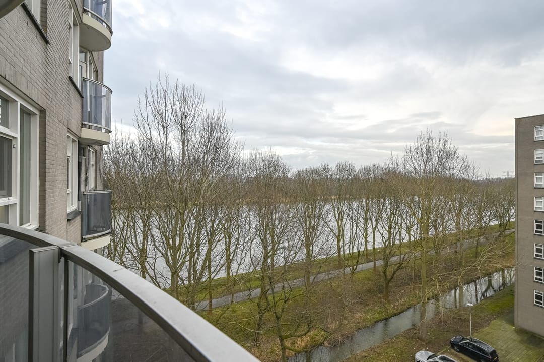 Photo 23 of Zeezigt 334