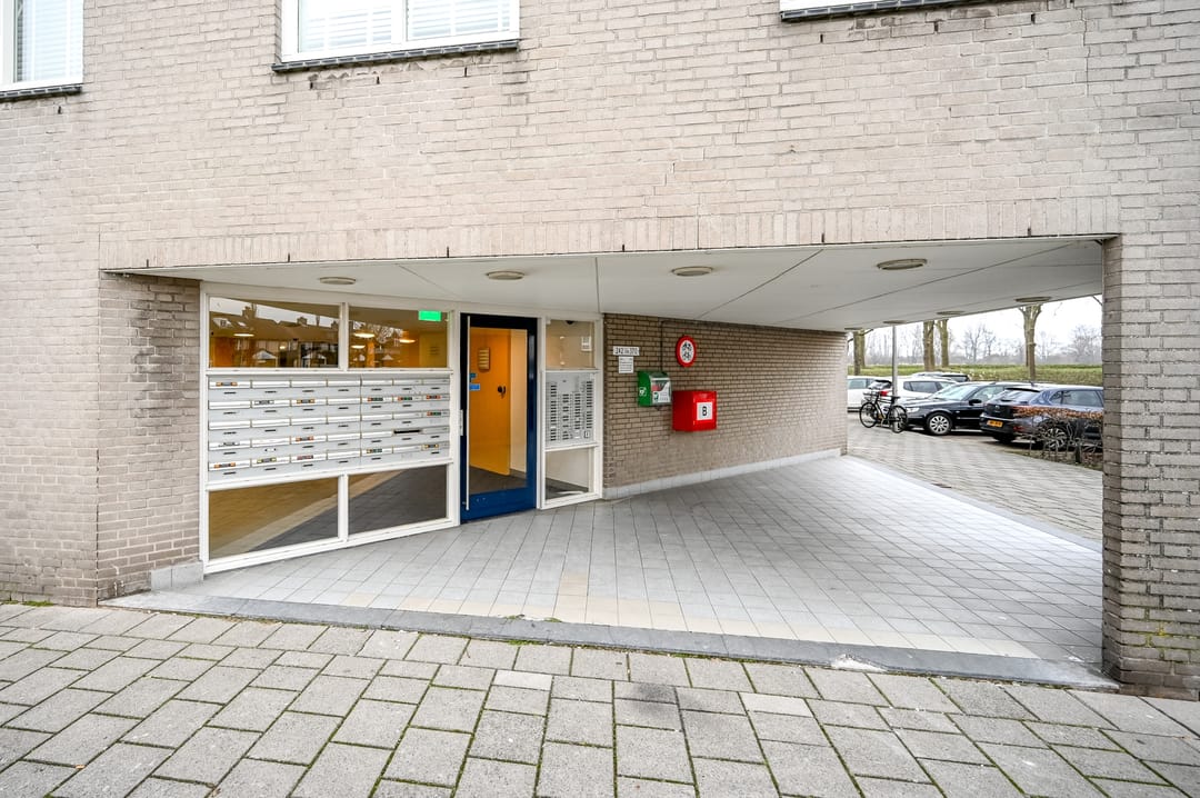 Photo 28 of Zeezigt 334