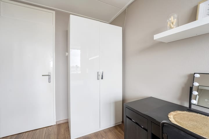 Photo 28 of Willy Sluiterstraat 137