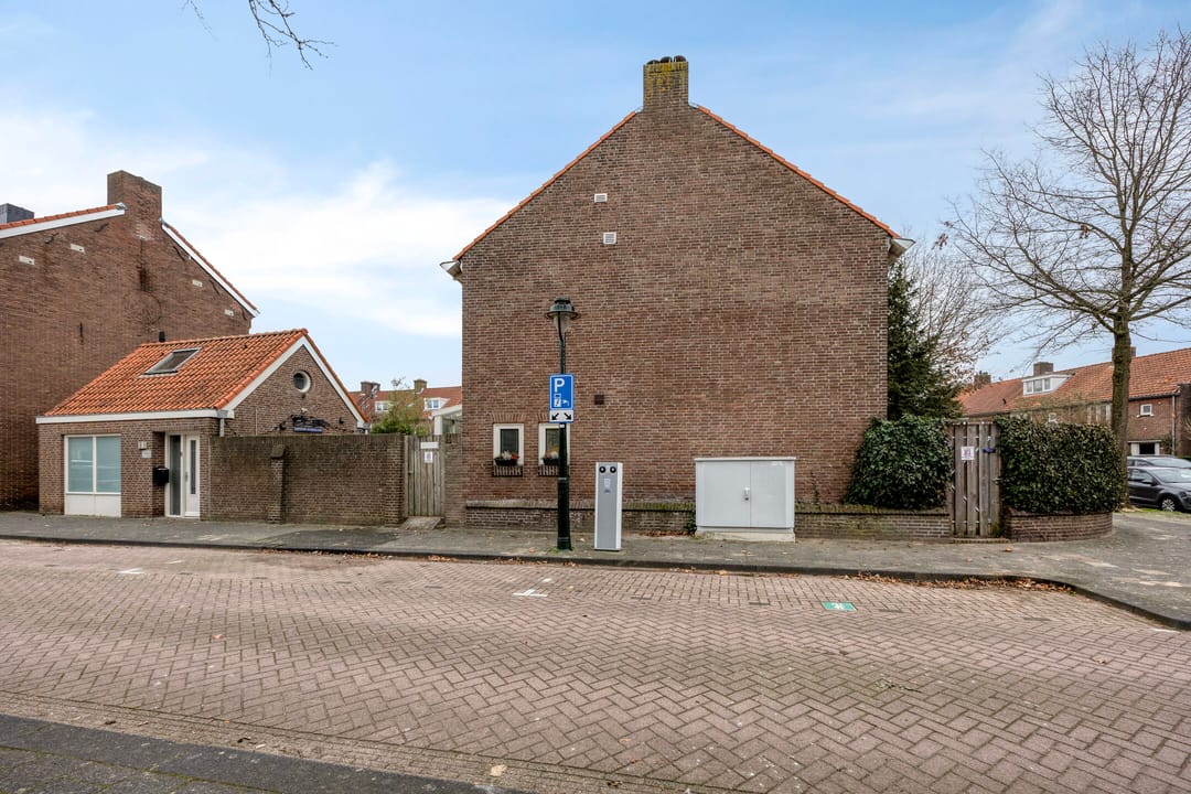 Foto 37 van Frederik Hendriklaan 100