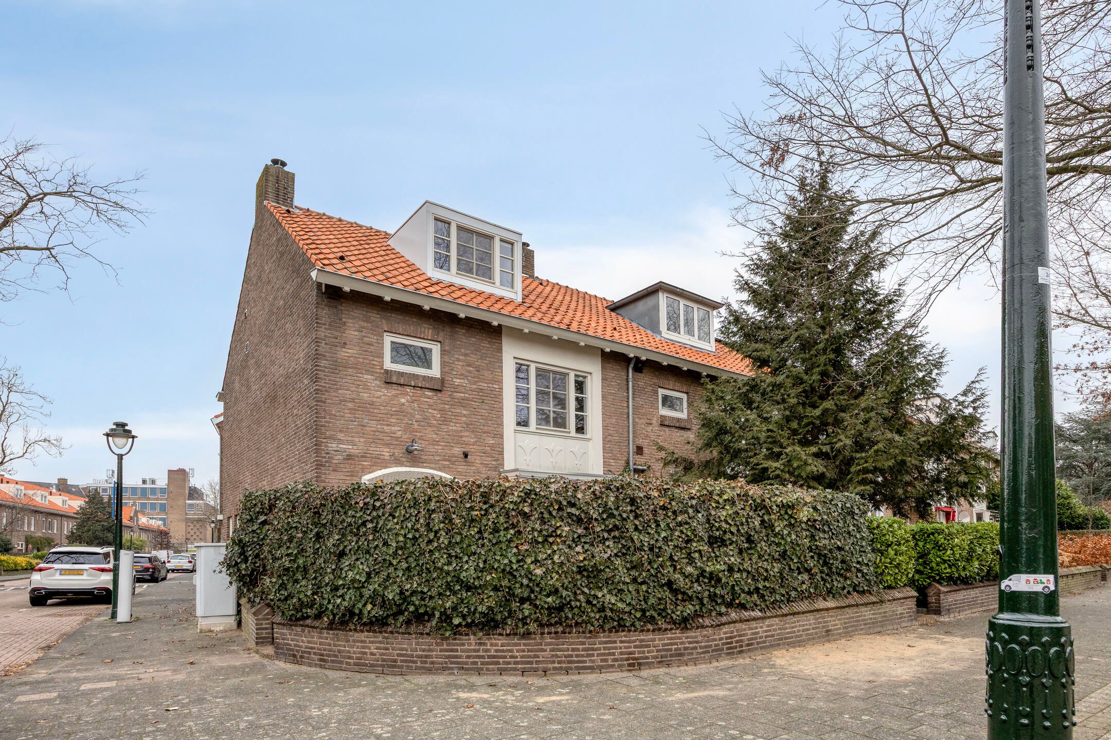 Foto 42 van Frederik Hendriklaan 100