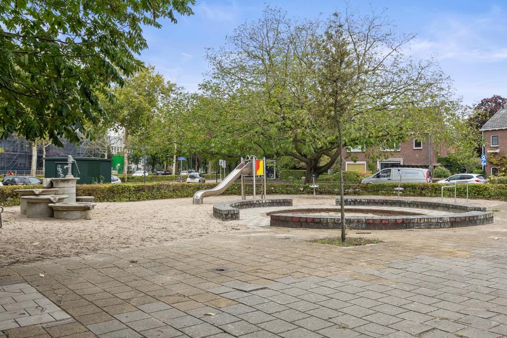 Foto 48 van Frederik Hendriklaan 100