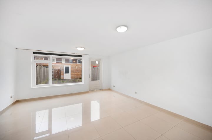 Photo 9 of Johannes Vermeerstraat 155