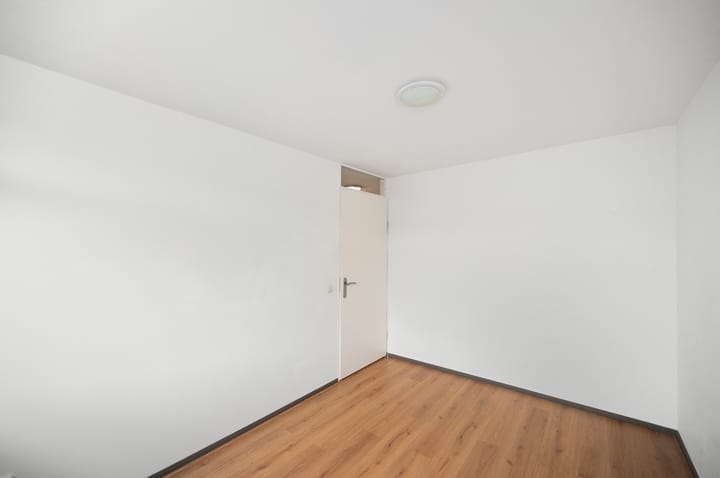 Photo 19 of Johannes Vermeerstraat 155