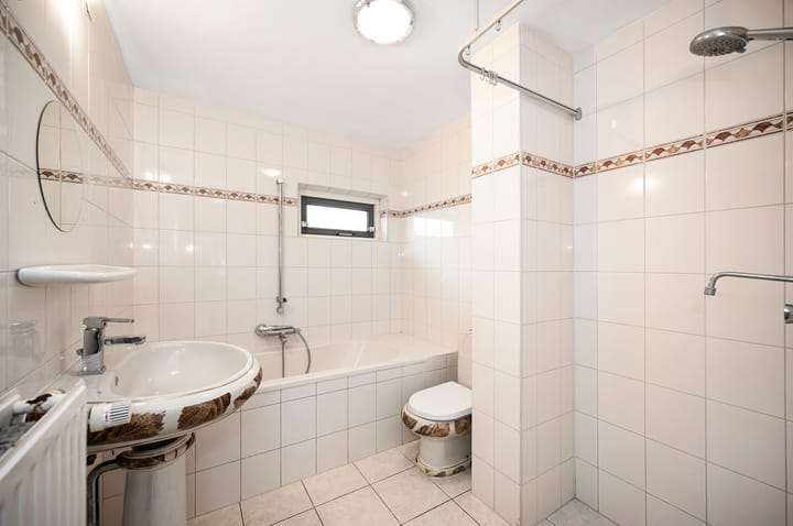 Photo 20 of Johannes Vermeerstraat 155