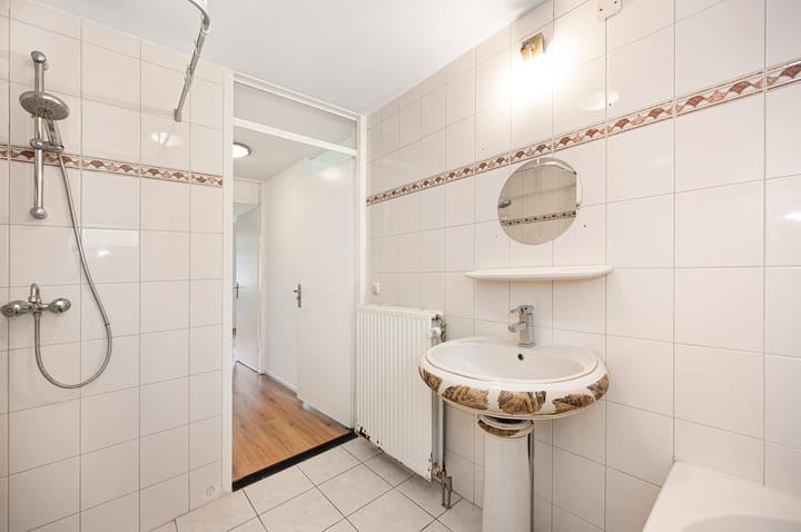 Photo 21 of Johannes Vermeerstraat 155