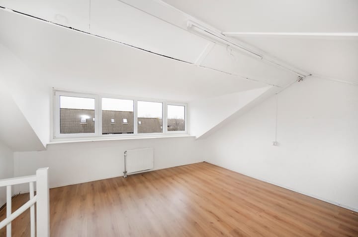 Photo 2 of Johannes Vermeerstraat 155