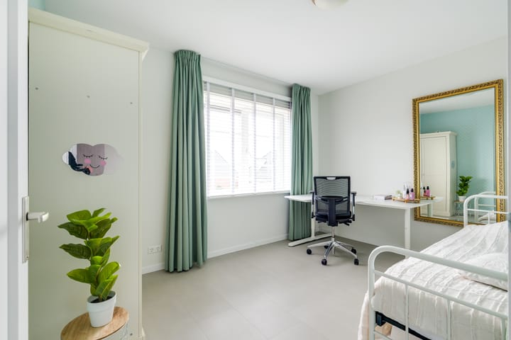 Photo 51 of Narcis 10