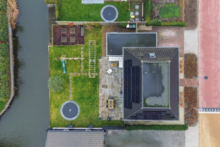 Photo 71 of Narcis 10