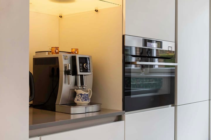 Photo 18 of Jachtlaan 151