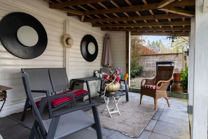 Photo 44 of Jachtlaan 151