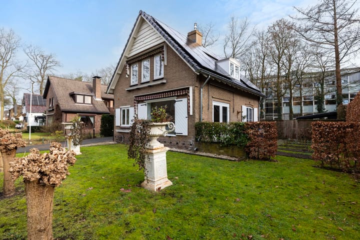 Photo 49 of Jachtlaan 151