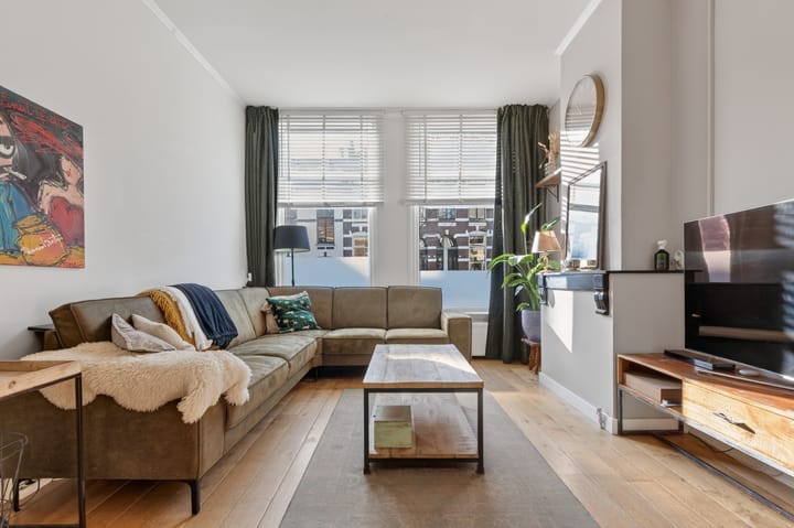 Photo 9 of Staringstraat 6