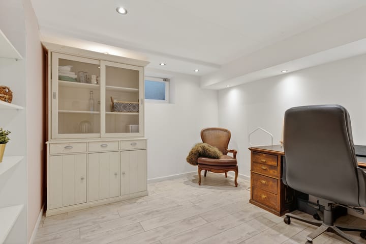 Photo 27 of Staringstraat 6