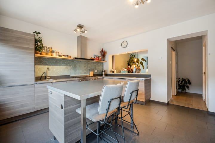 Foto 13 van Pijnboomstraat 63