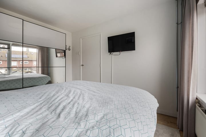 Foto 20 van Pijnboomstraat 63