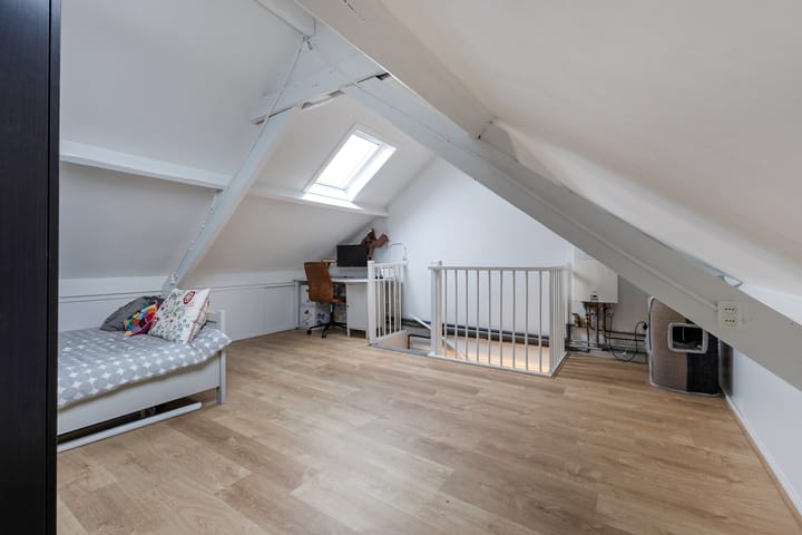 Foto 29 van Pijnboomstraat 63