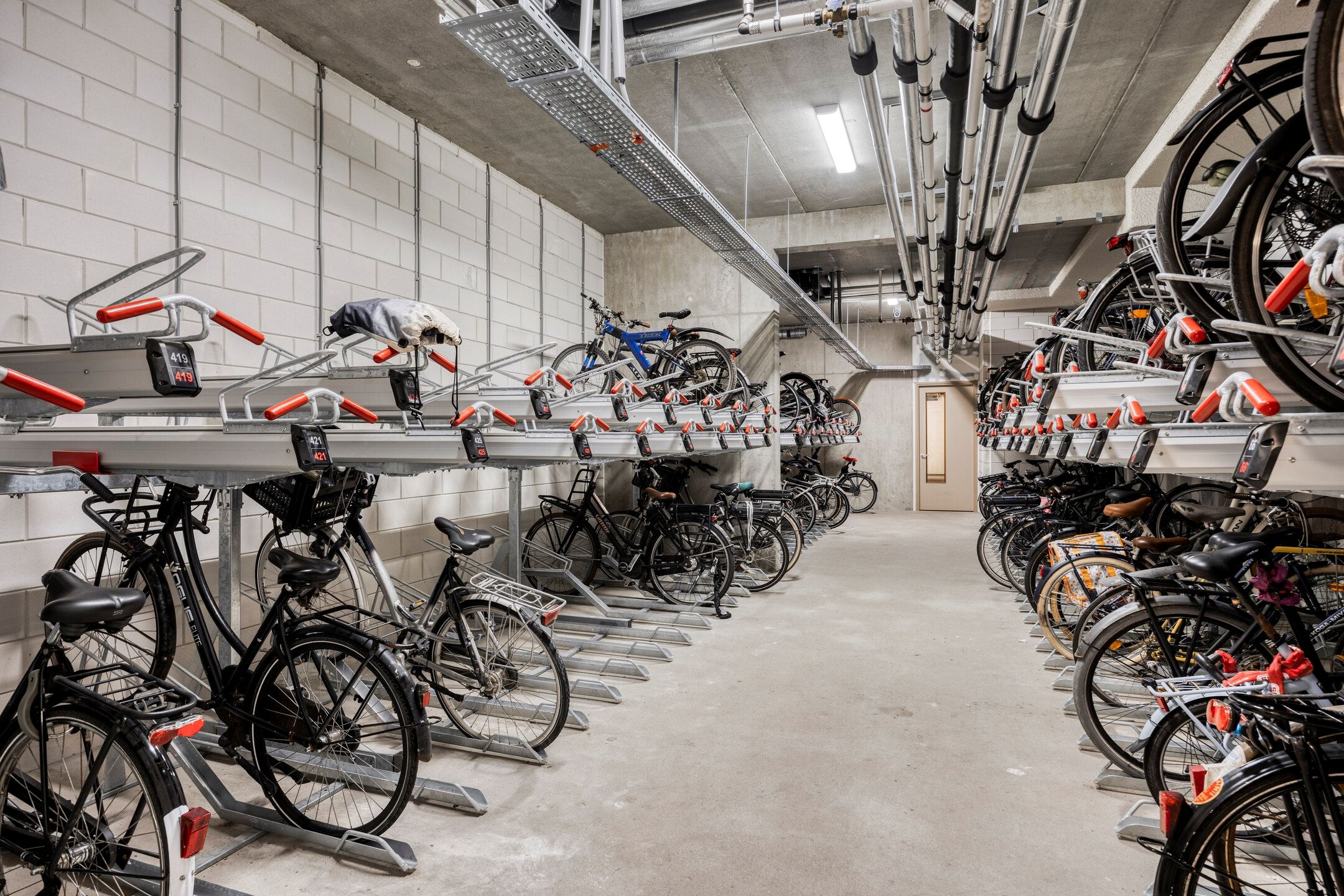 Photo 24 of Mangoweg 379