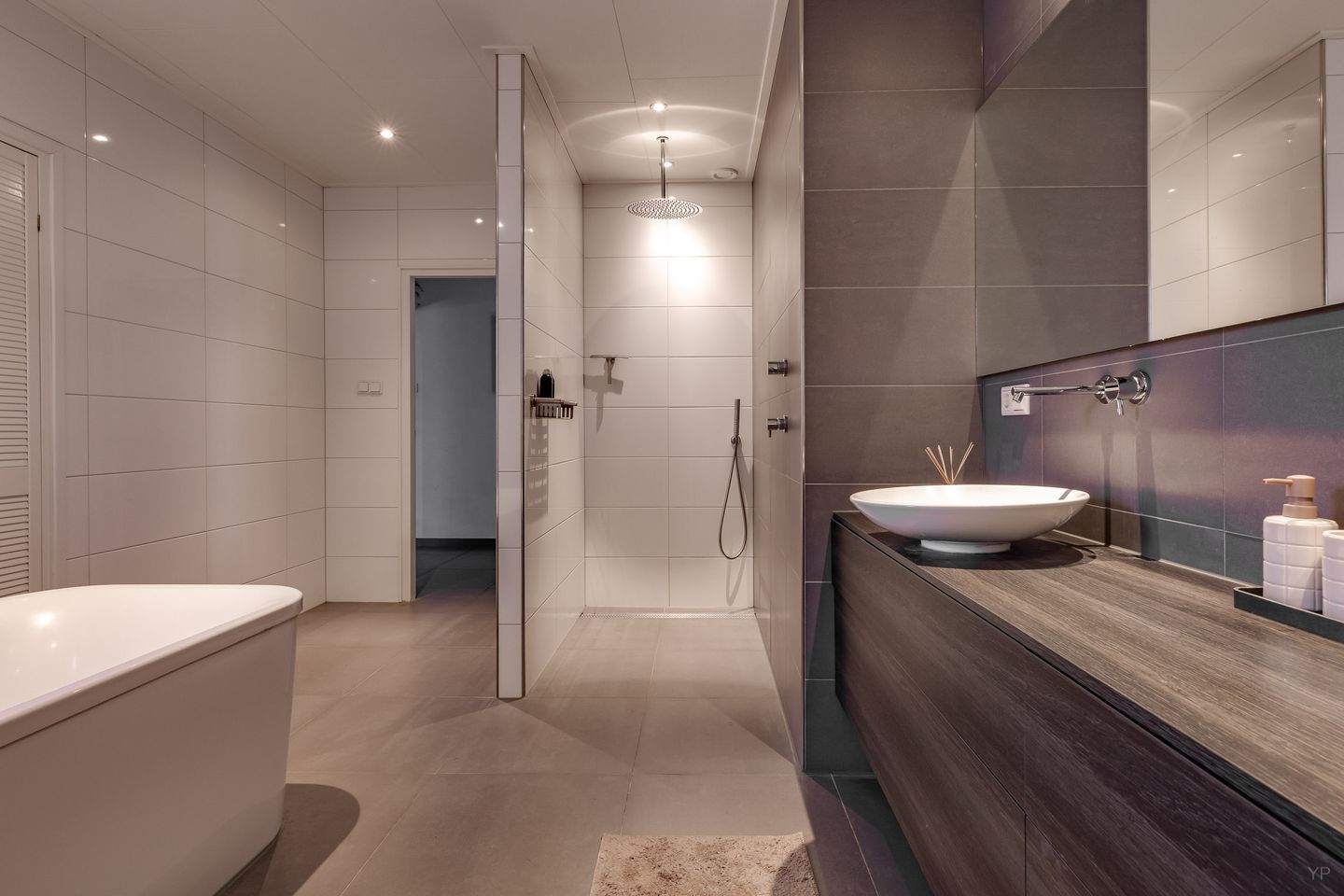 Foto 25 van Bovensteveenweg 2