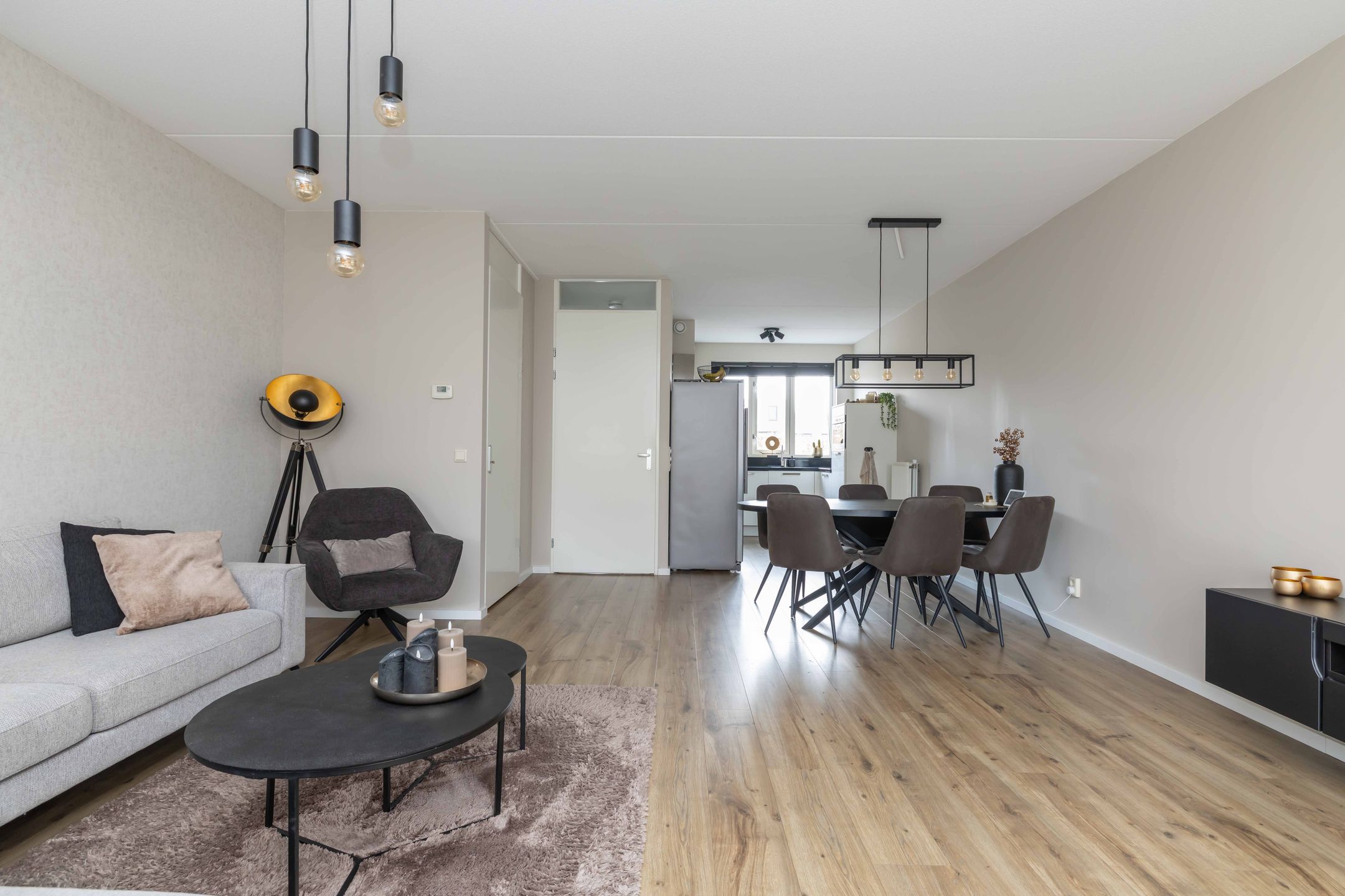 Photo 9 of Koningspage 87