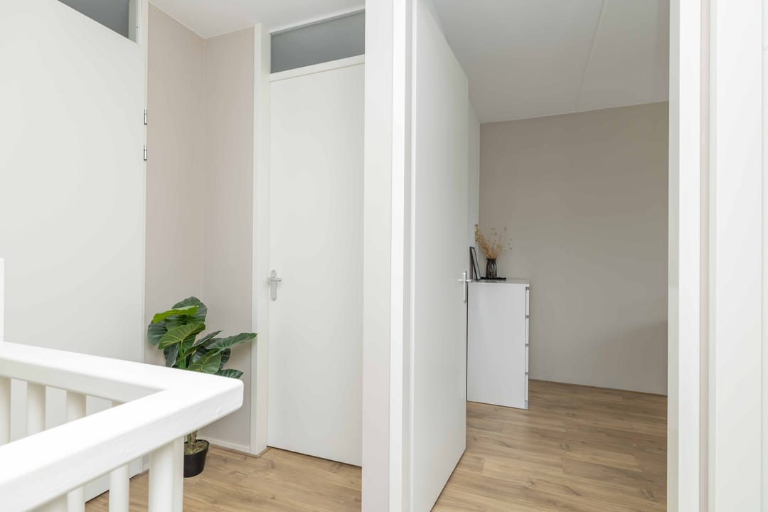 Photo 22 of Koningspage 87