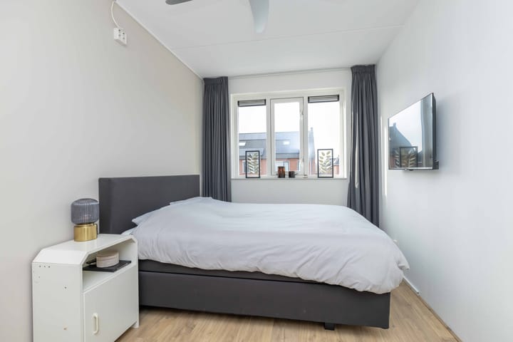 Foto 23 van Koningspage 87