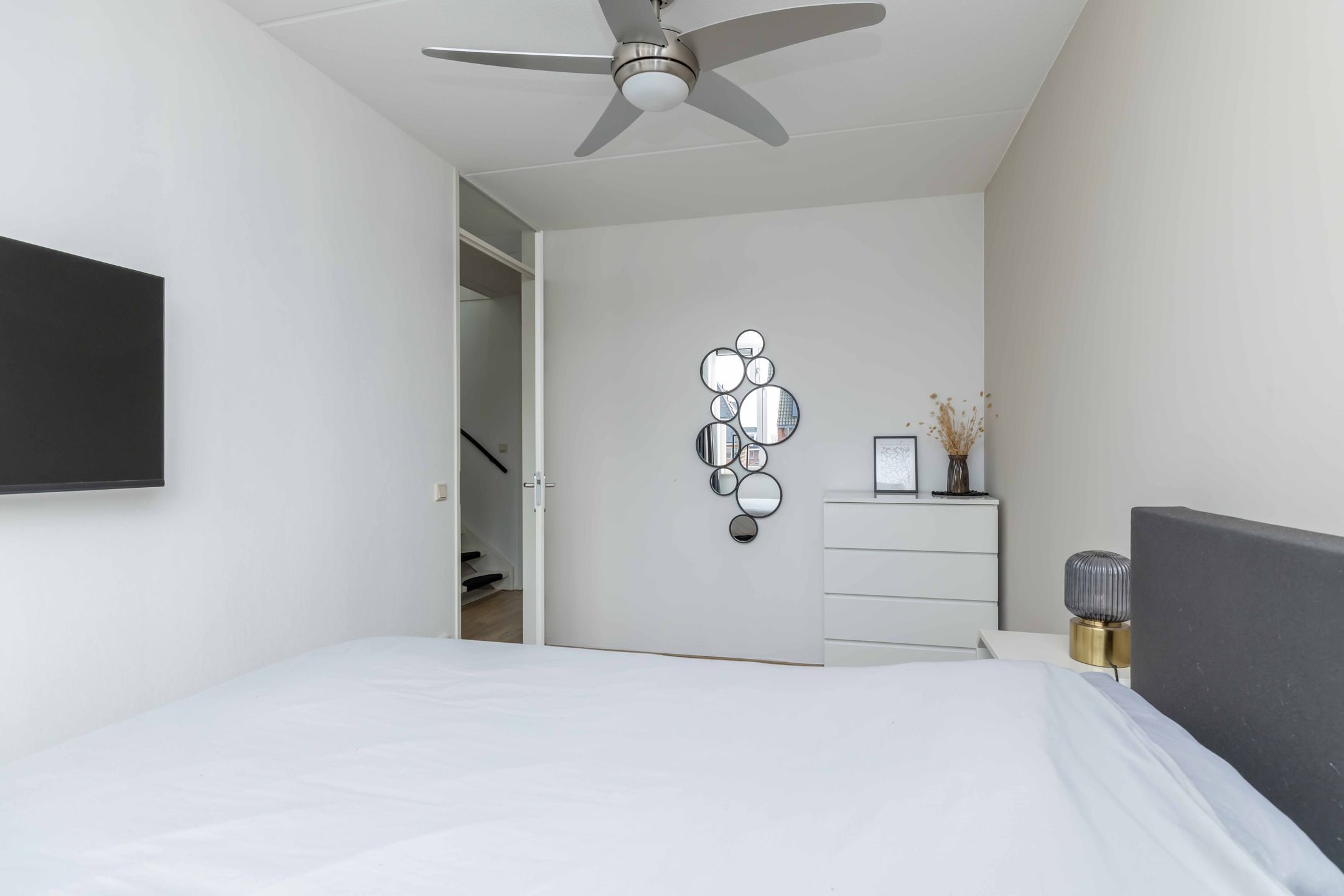 Photo 24 of Koningspage 87