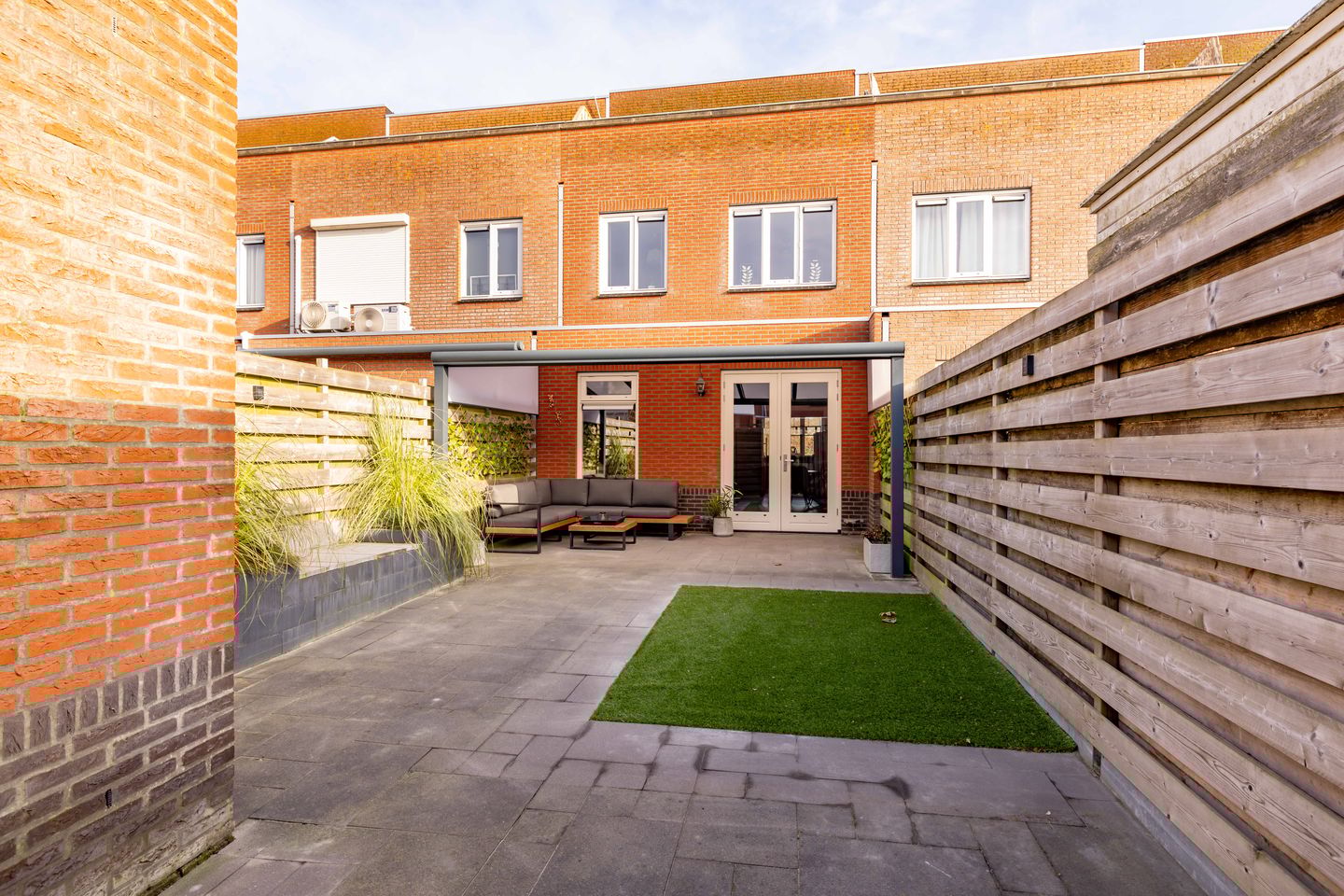 Photo 49 of Koningspage 87