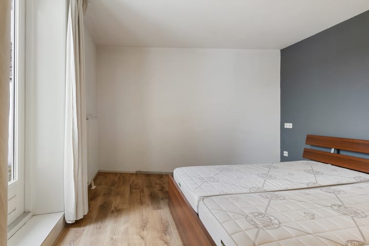 Foto 12 van Nieuwe Haagdijk 67-E