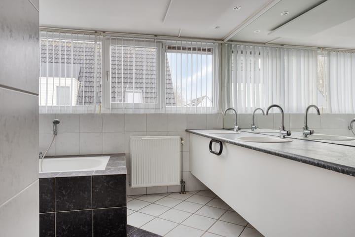 Photo 24 of Hermelijn 43