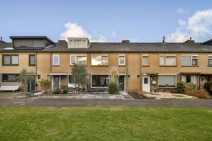 Photo 2 of Amestelle 231