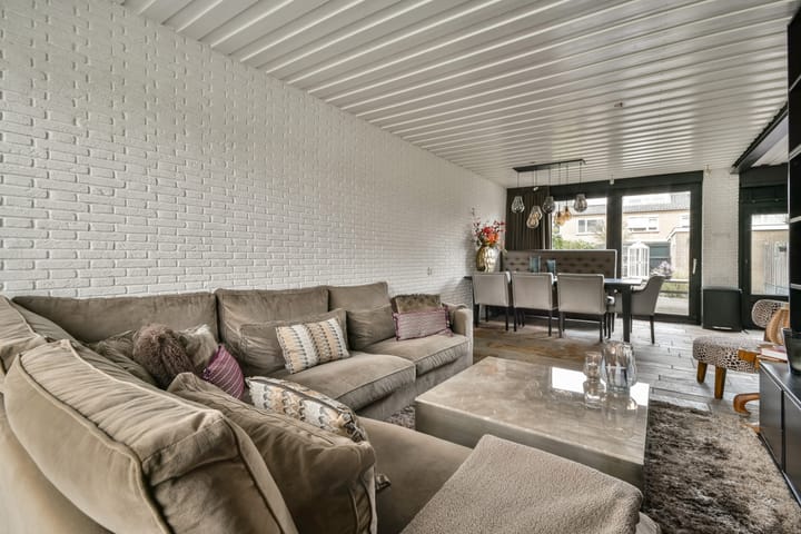 Photo 5 of Amestelle 231