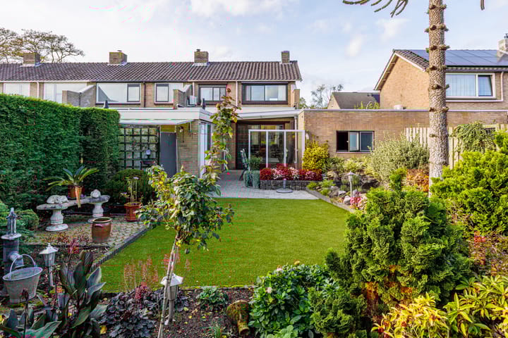 Photo 2 of de Ruyterstraat 10