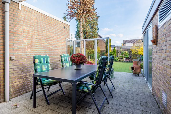 Photo 26 of de Ruyterstraat 10