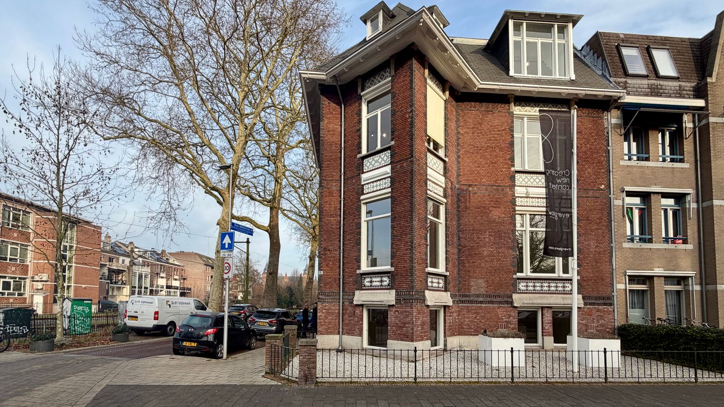 View photo 2 of Biltstraat 182