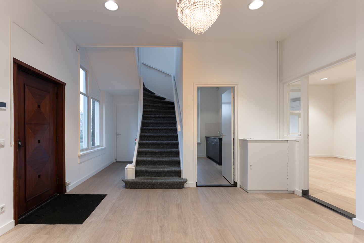 View photo 3 of Biltstraat 182