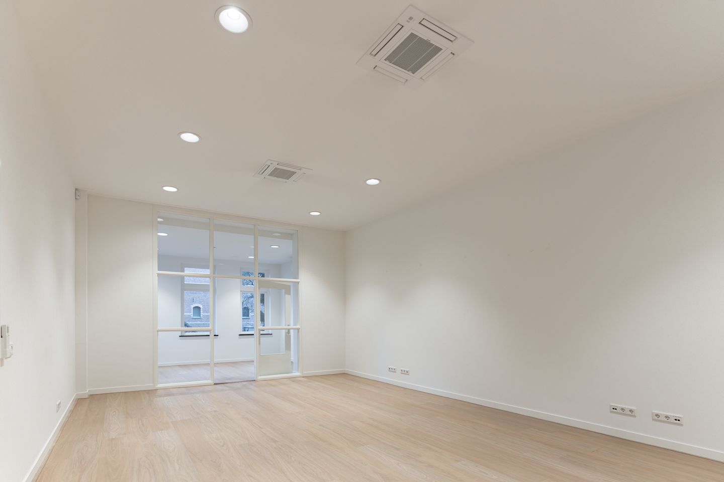 View photo 5 of Biltstraat 182