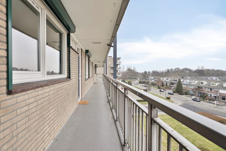 Foto 9 van Hobokenstraat 221