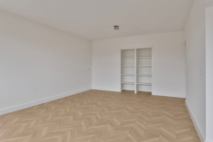 Foto 17 van Hobokenstraat 221