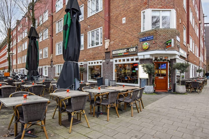 Photo 21 of Willem Leevendstraat 1-2