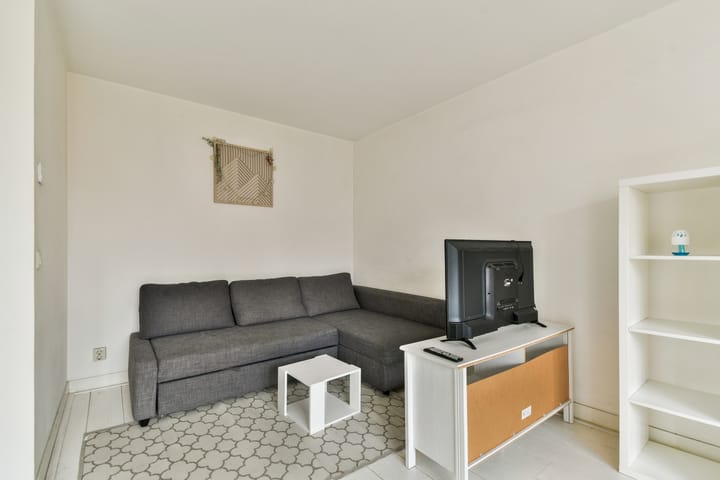 Photo 8 of Willem Leevendstraat 1-2