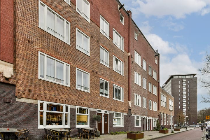 Photo 3 of Willem Leevendstraat 1-2