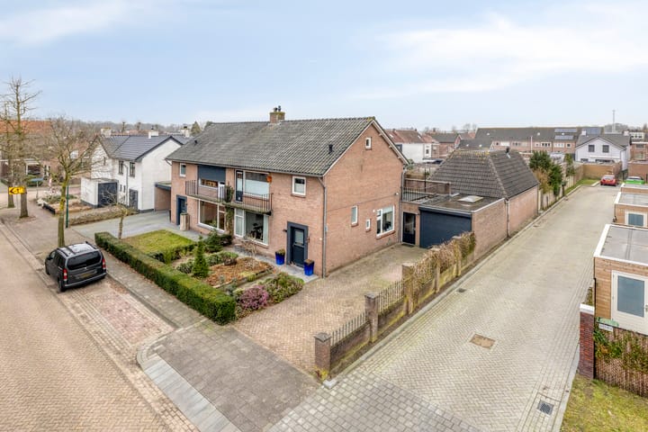 Photo 2 of van Rijckevorselstraat 34