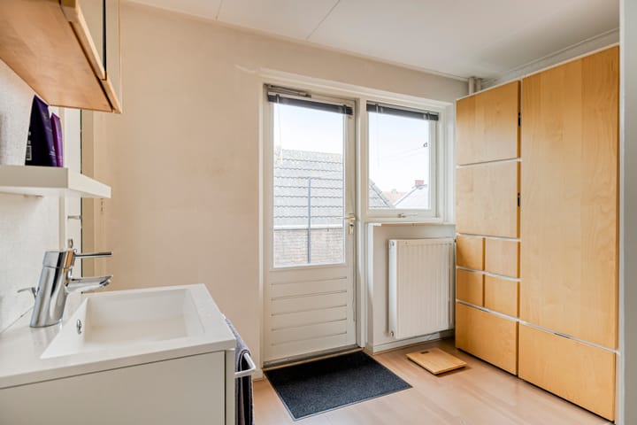 Photo 24 of van Rijckevorselstraat 34