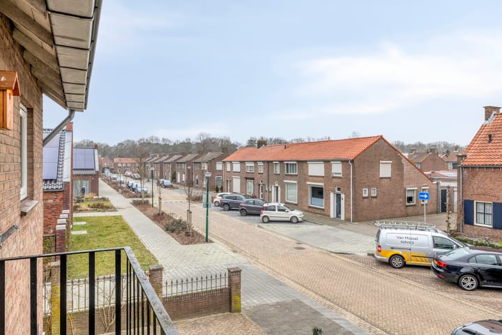 Photo 50 of van Rijckevorselstraat 34