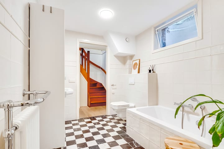 Photo 28 of Rading 2-A40