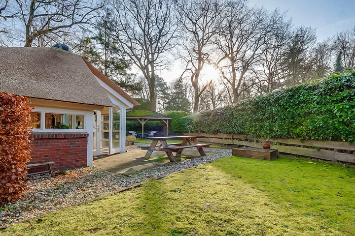 Photo 33 of Rading 2-A40